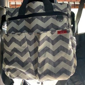 Skip Hop (KLV) Chevron Diaper Bag Grey White Luv!